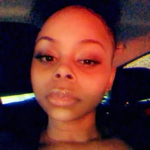 Meet your Posher, Annika